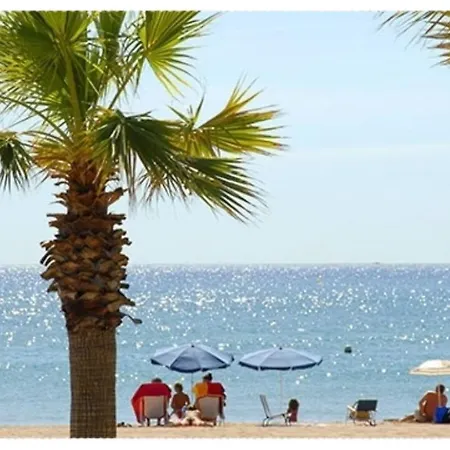 Superbe A 2 Pas De La *